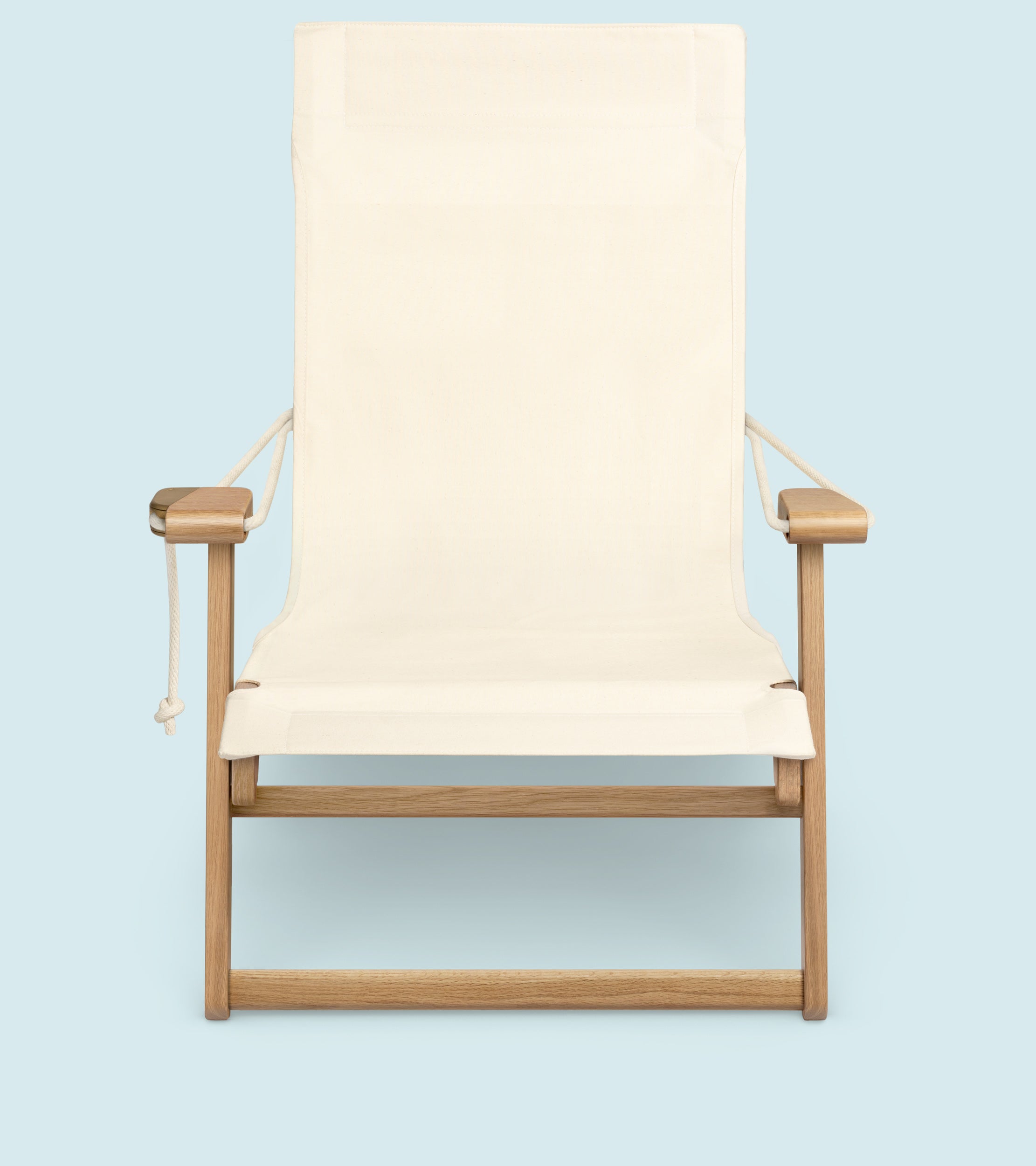Front-facing image of the Shorebird Beach Chair on a light blue background