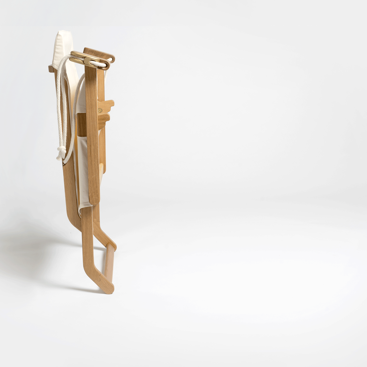 Video of the Shorebird Beach Chair folding up and folding down