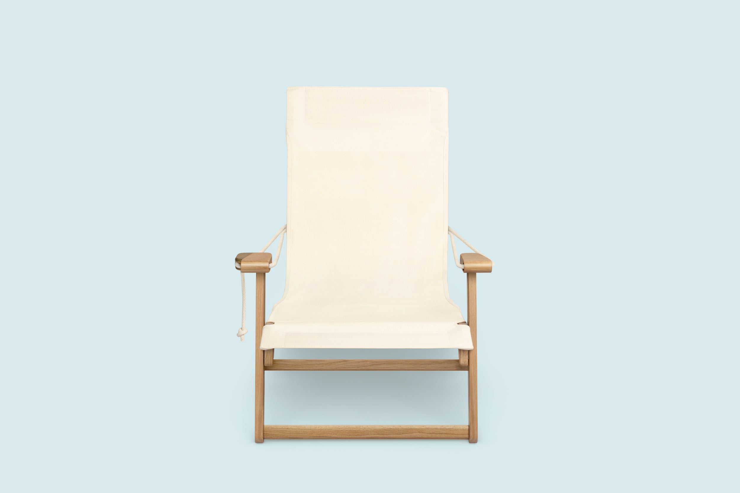 Front-facing image of the Shorebird Beach Chair on a light blue background
