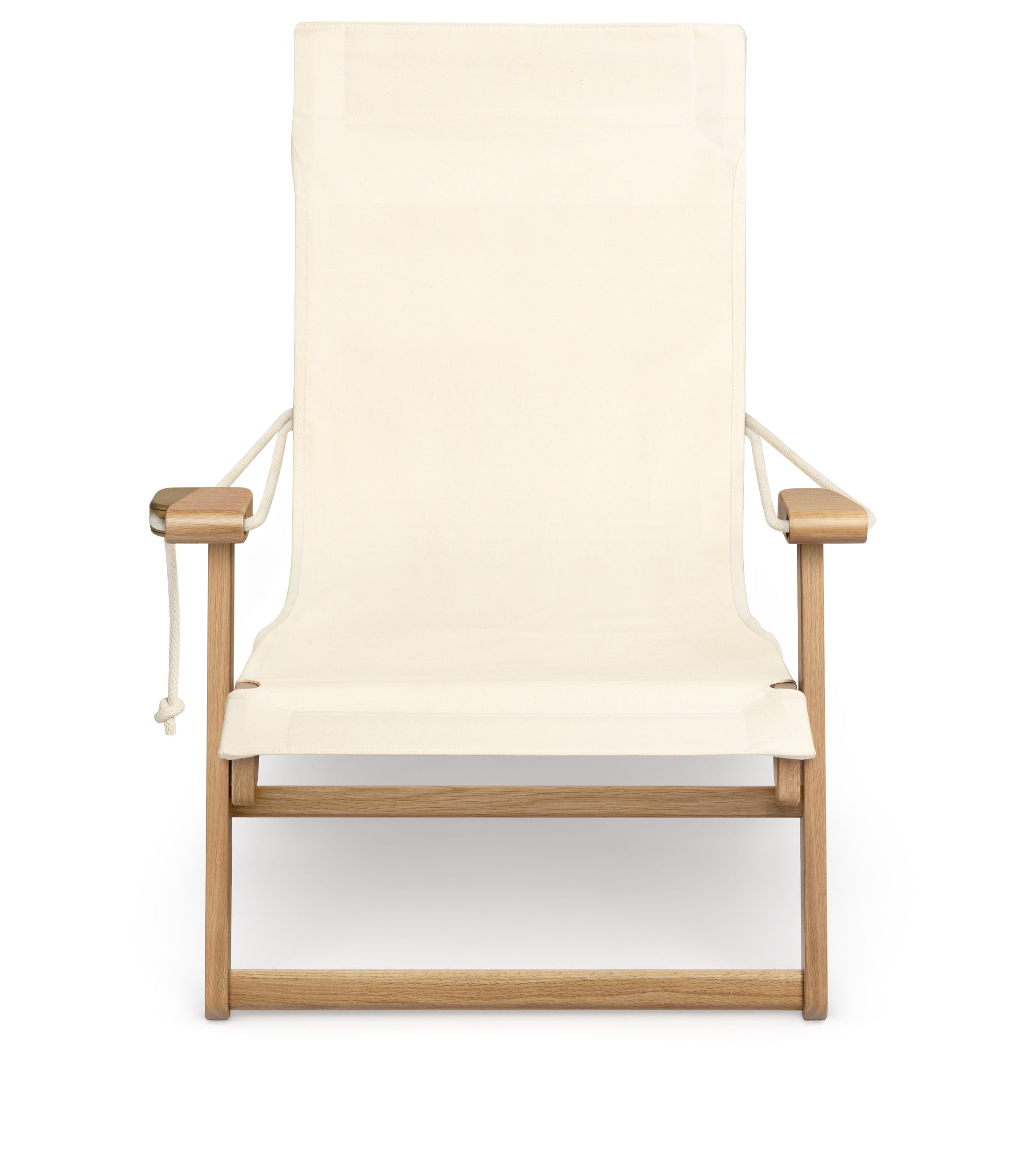Front-facing image of the Shorebird Beach Chair on a white background